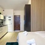 Modern Apartment In Best Location