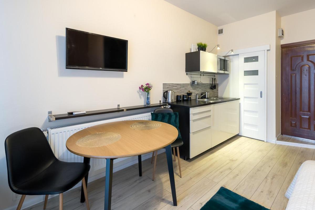 Modern In Location Apartment *